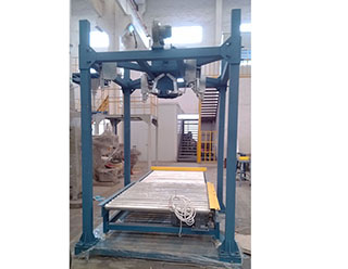 上海清浥環?？萍加邢薰?干化污泥專用大袋包裝機